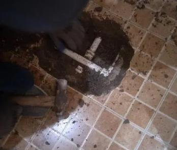 范县卫生间漏水维修公司为您分享下卫生间渗水如何处理及注意事项
